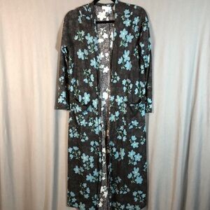 Lularoe Sarah Long Sleeve Duster with Pockets - Grey & Blue Floral - Sz M